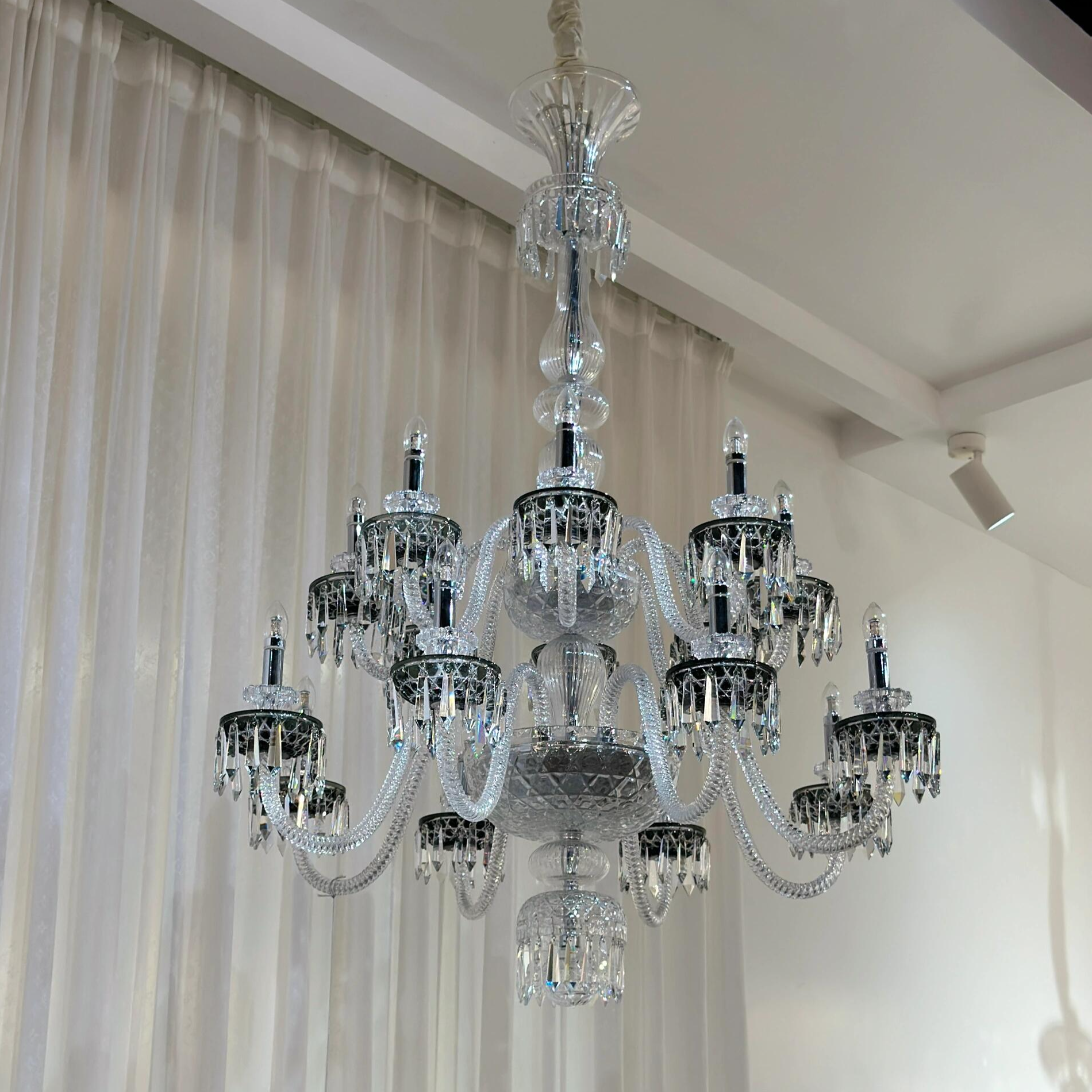 Elegant Crystal Chandelier in Italian