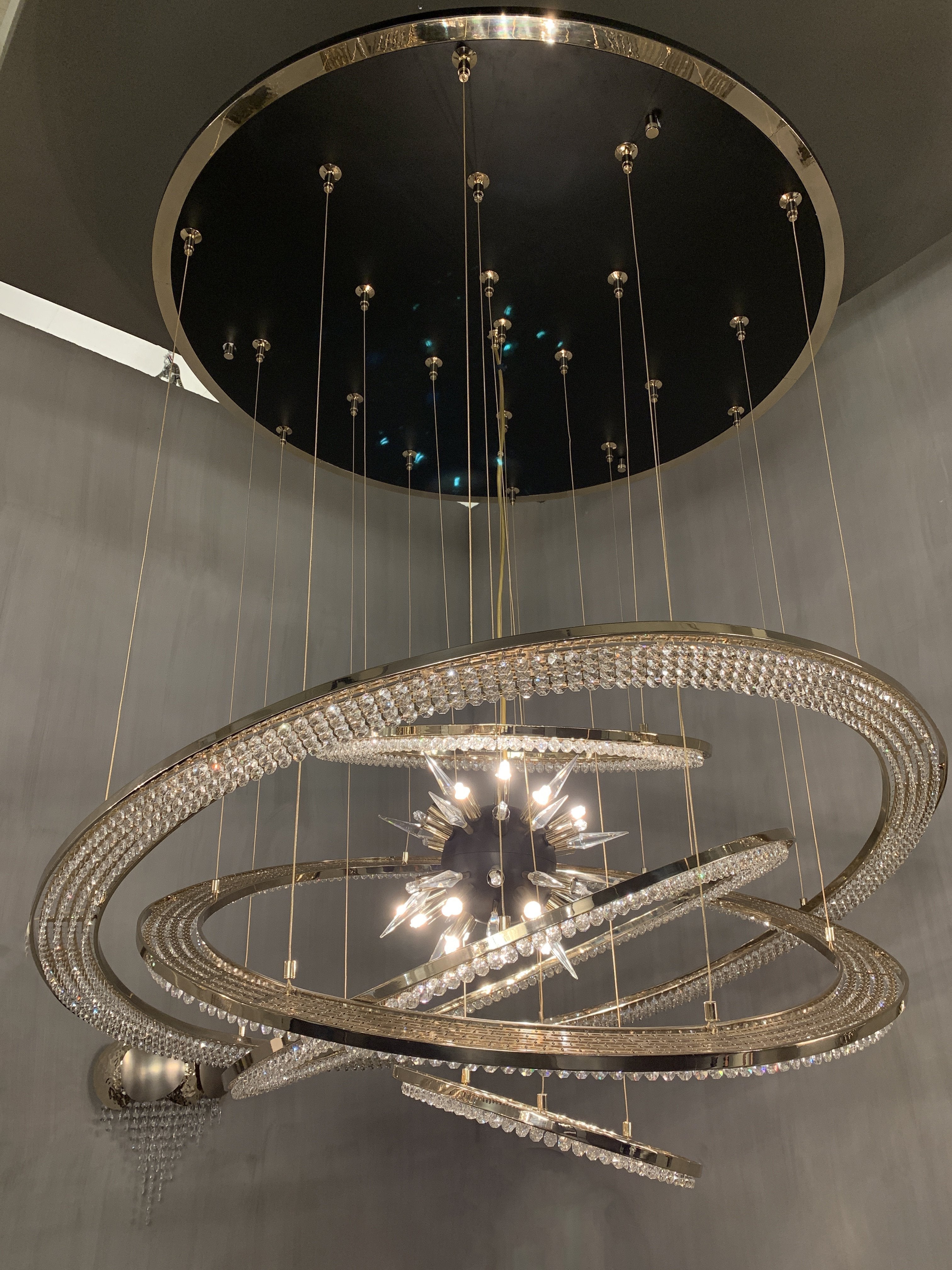 Aleron Crystal Ring Sputnik Chandelier - 24"w x 26"hCyranlamps