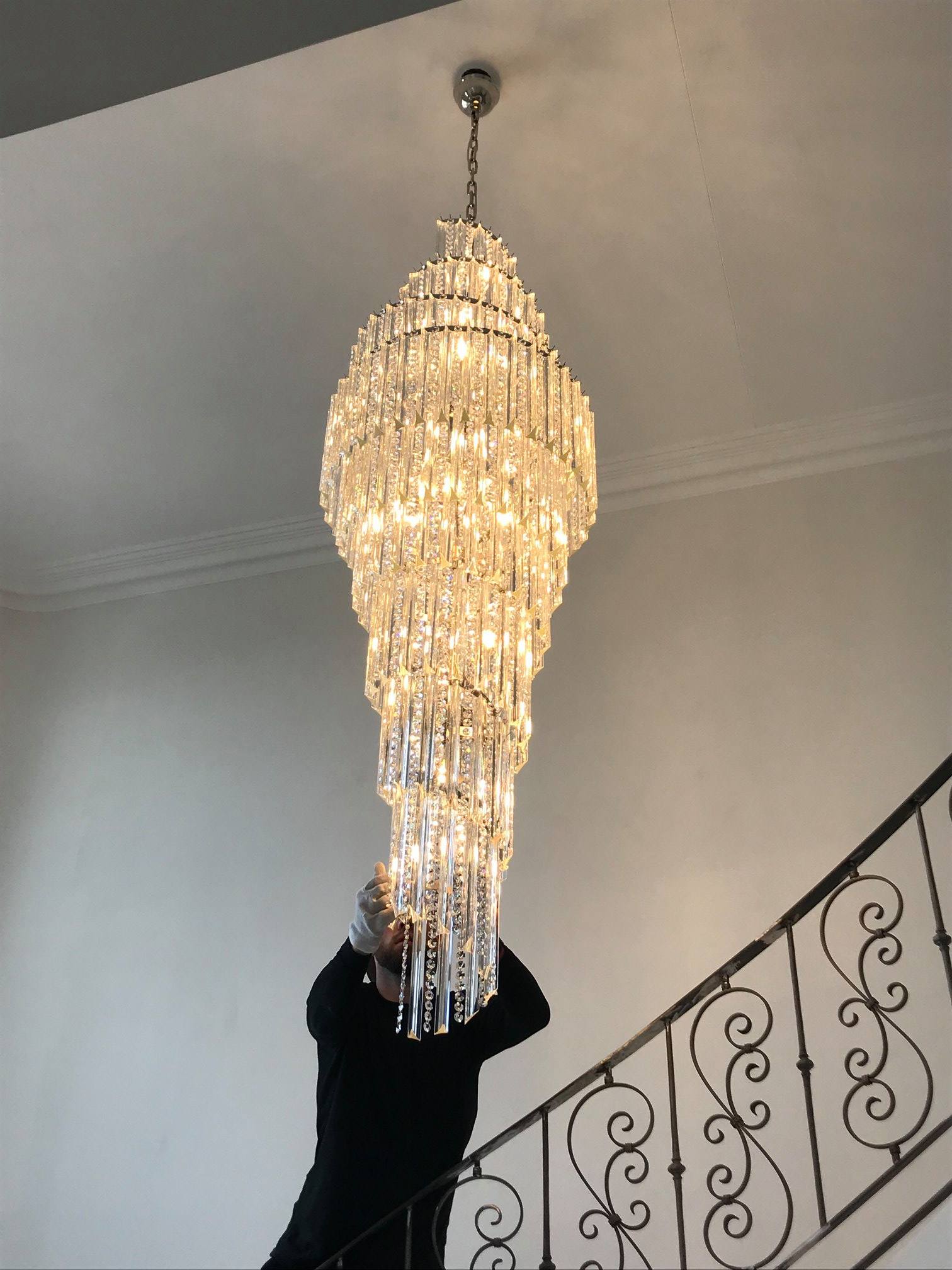 Luxury Spiral Crystal Chandelier for High - ceiling/Foyer/Staircase - D21.6"*H86.6"/60.4kgWarm LightCyranlamps