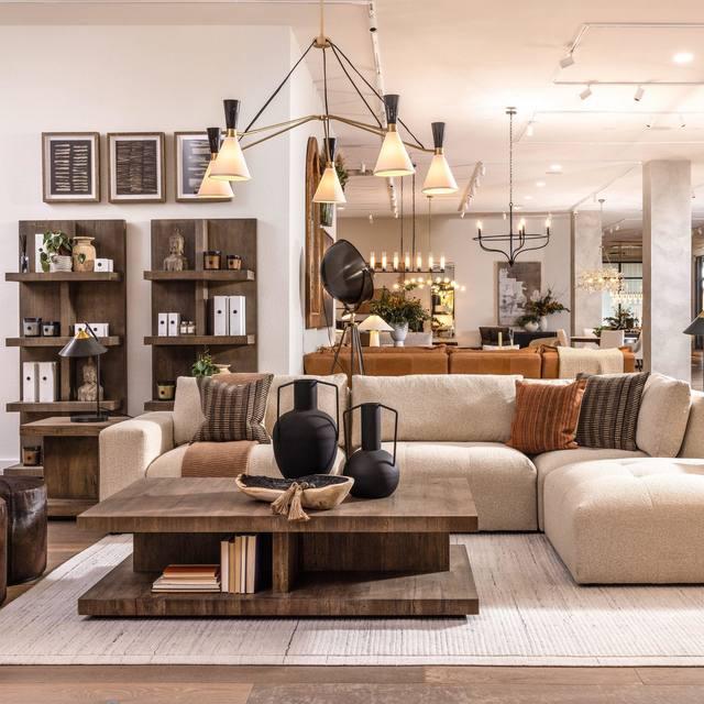 Ramsey 5 - Light Round Chandelier - Cyran Lamps